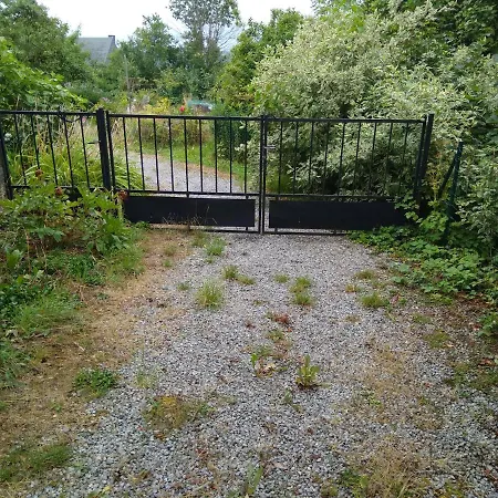 La Bergeronnette Avec La Chaleur Du Feu De Bois Et Le Jardin Holiday home *